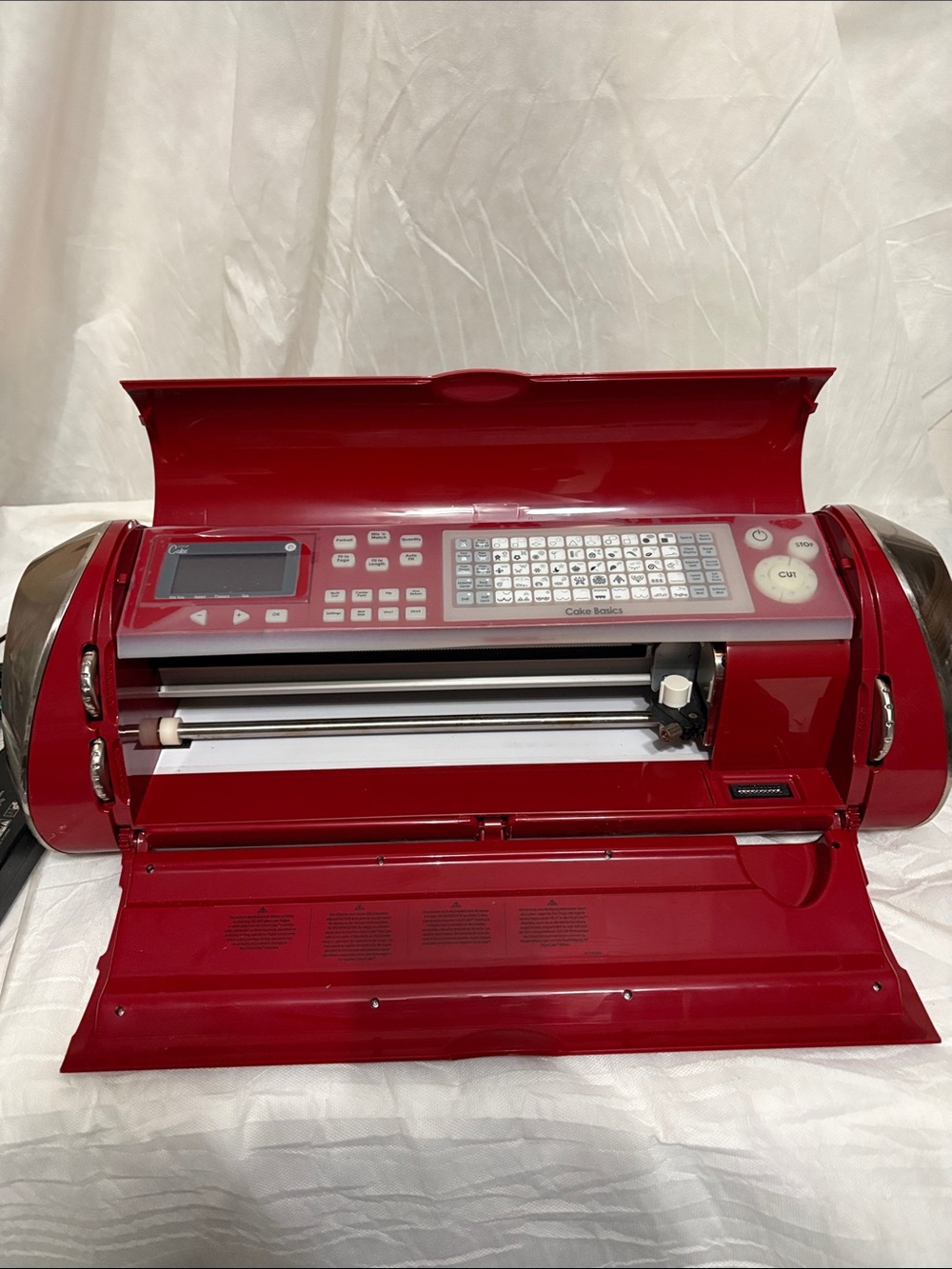 Circut Cake Cutting Machine model CCA001